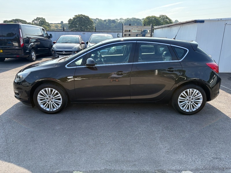 Vauxhall Astra Excite Black #4