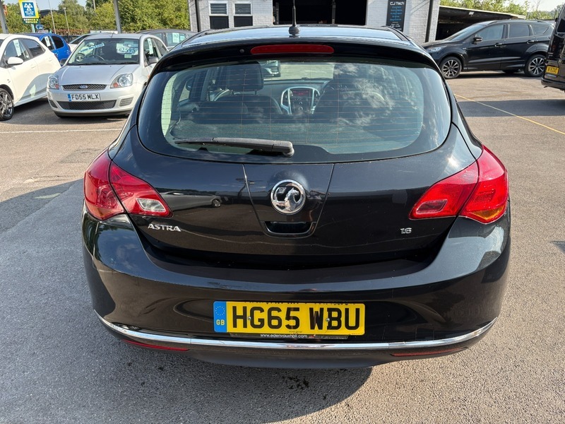 Vauxhall Astra Excite Black #6