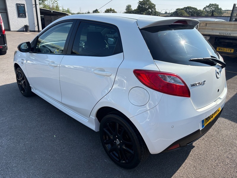 Mazda 2 Venture Edition White #5