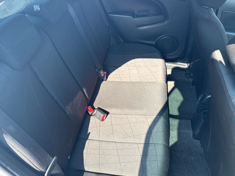 Mazda 2 1.3 Venture Euro 5 Red #11