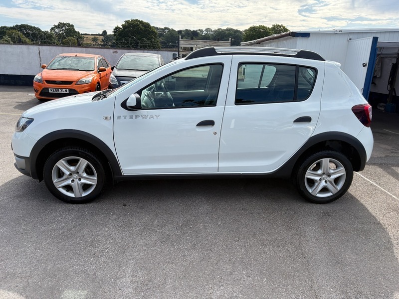 Dacia Sandero Stepway Laureate Tce White #4