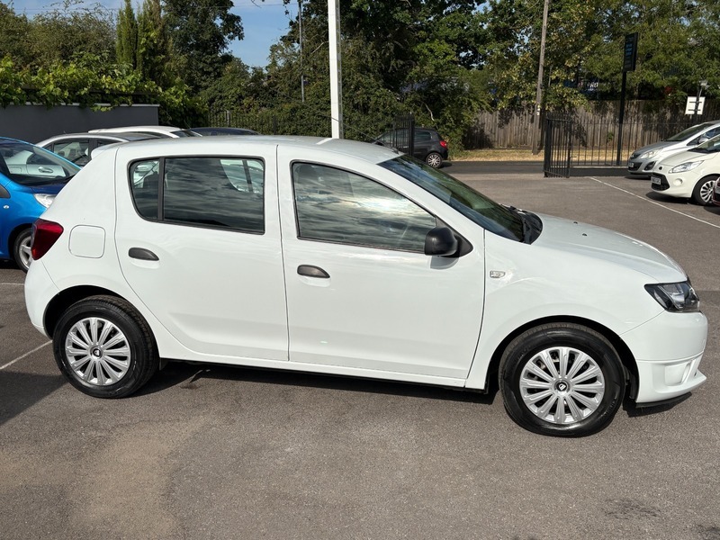 Dacia Sandero Hatchback Ambiance White #8