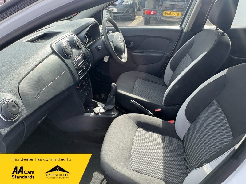 Dacia Sandero Hatchback Ambiance White #14
