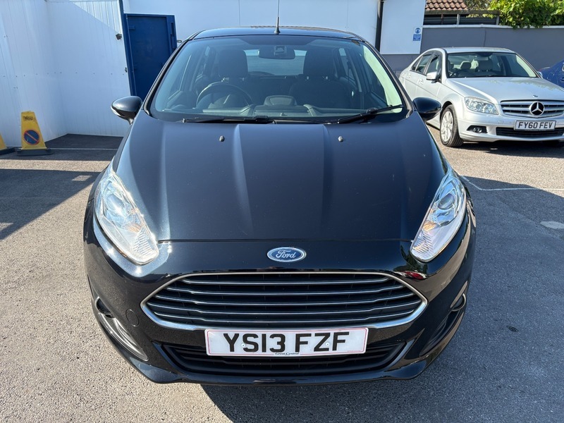 Ford Fiesta Zetec Black #2