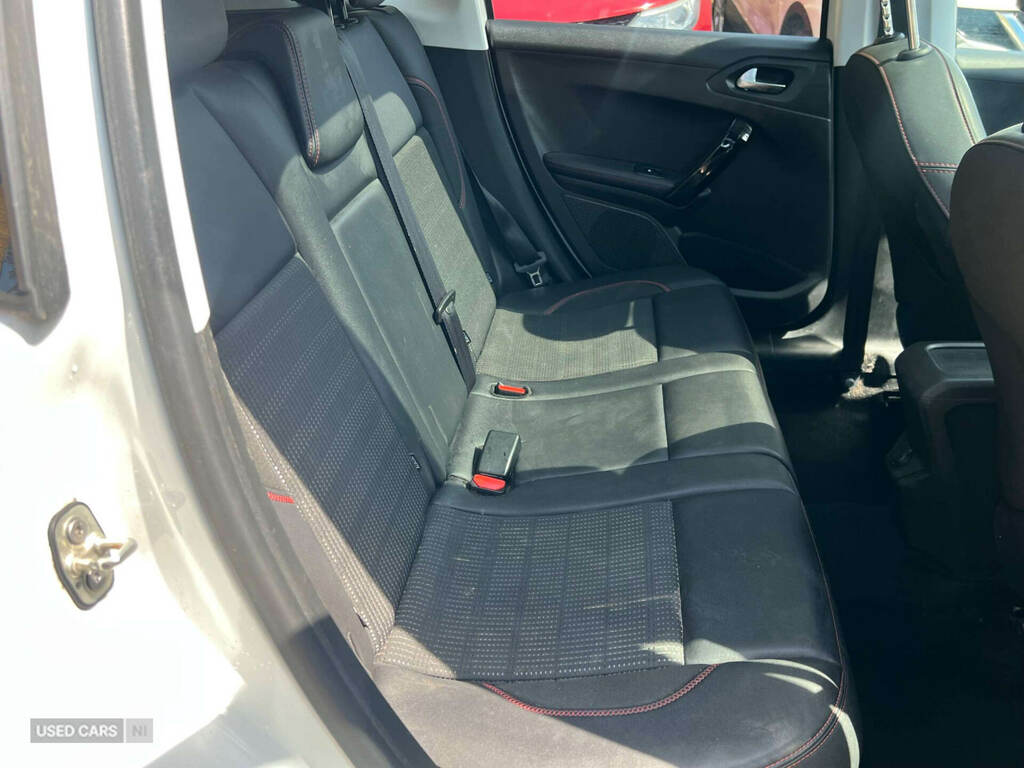 Peugeot 2008 Active Grey #10