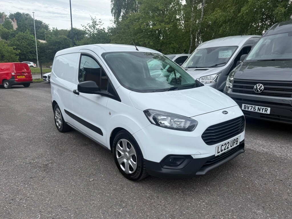 Ford Transit Courier Mpv White