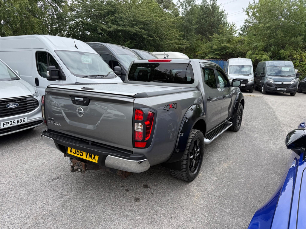 Nissan Navara Pickup Grey #5