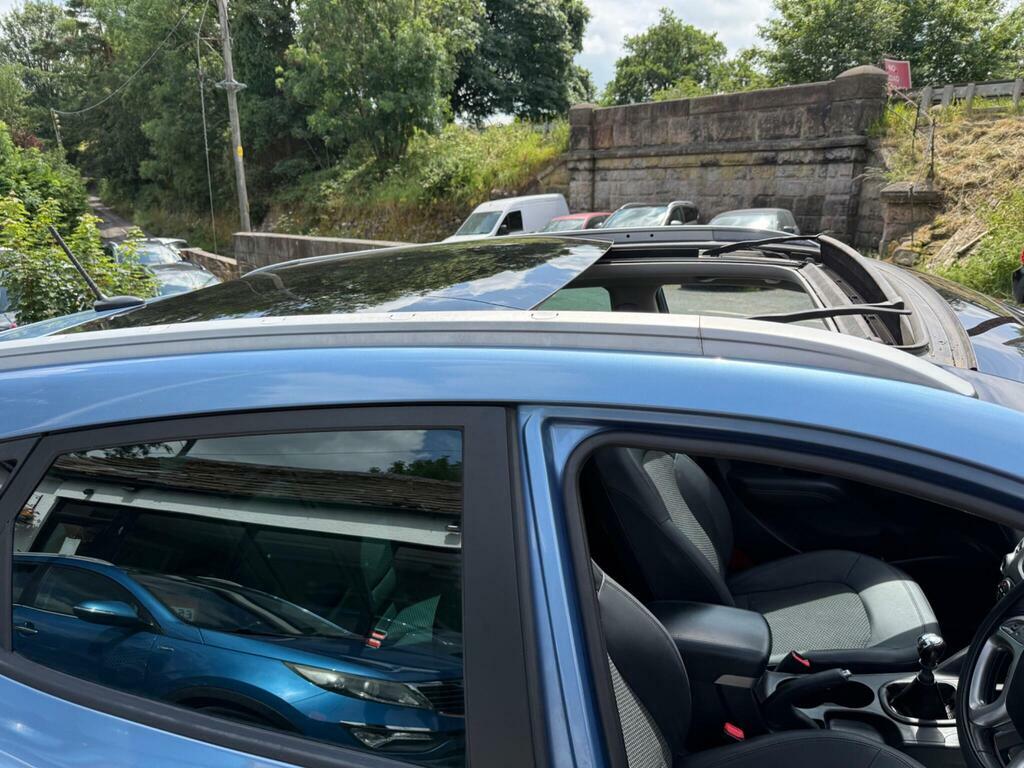 Hyundai Ix35 Model 1.6 Ltr  #9