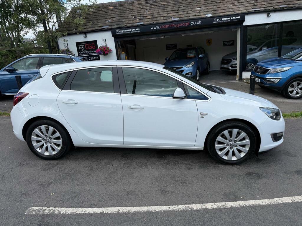 Vauxhall Astra 2.0 Cdti Ecoflex Elite Euro 5 S S White #3