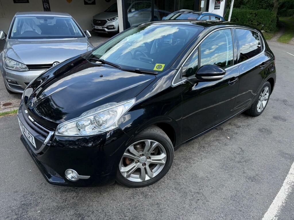 Peugeot 208 1.4 Hdi Allure Euro 5 Black #2