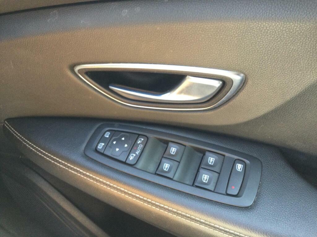 Renault Scenic Mpv Black #22