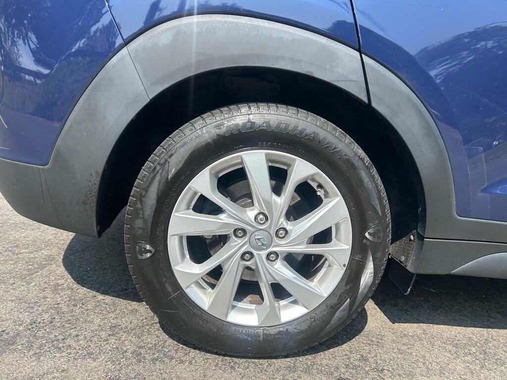 Hyundai Tucson Black #9