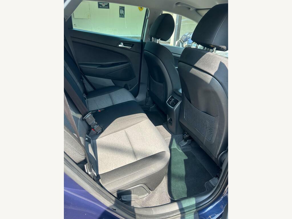 Hyundai Tucson Black #14