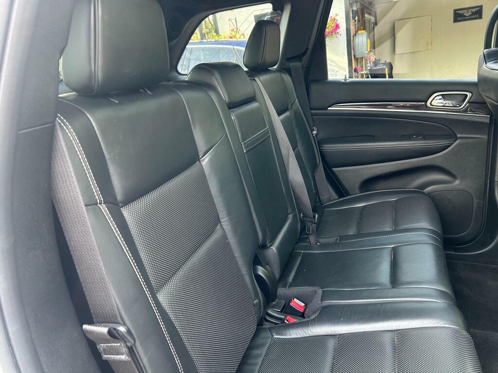 Jeep Grand Cherokee 3.0 Crd Summit Red #16