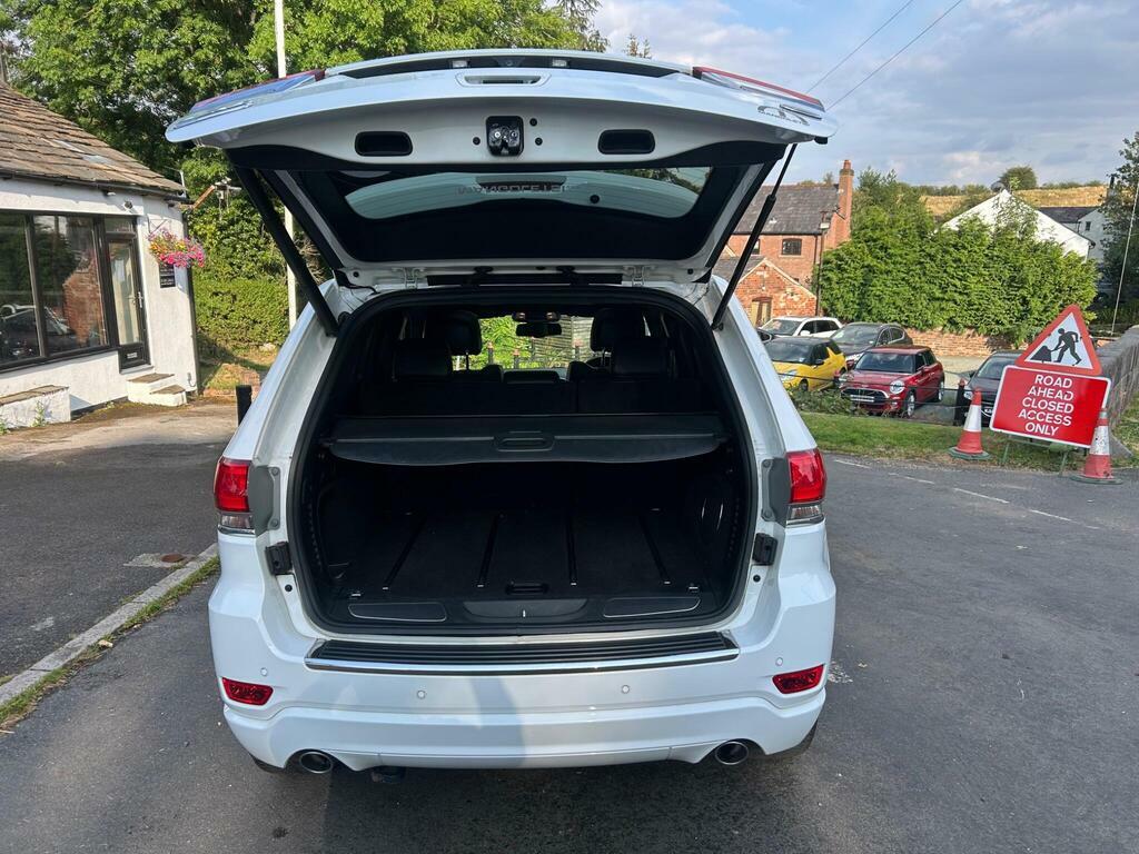 Jeep Grand Cherokee 3.0 Crd Summit Red #10