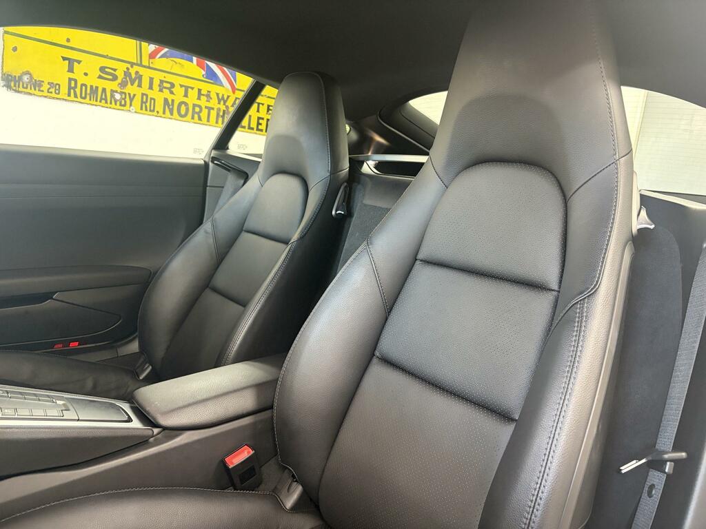 Porsche Cayman 981 Gt4 Euro 6 2-Door White #24