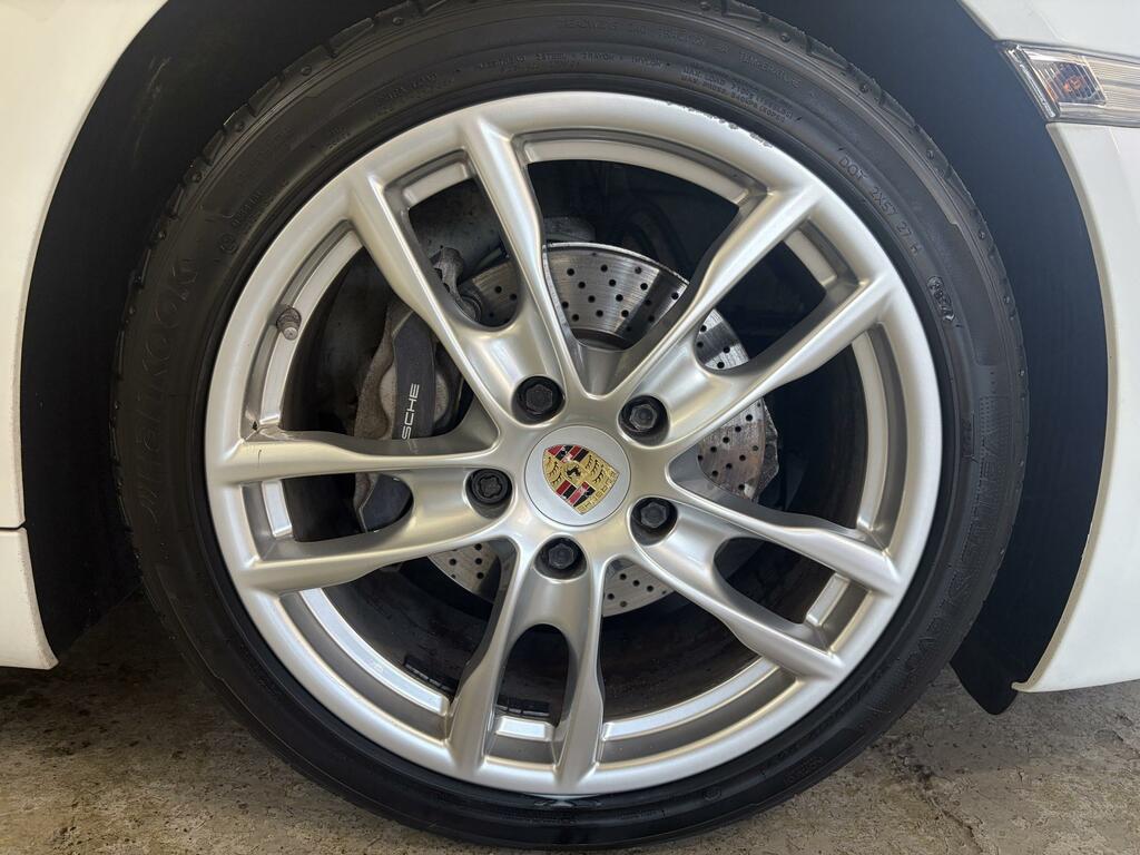 Porsche Cayman 981 Gt4 Euro 6 2-Door White #15