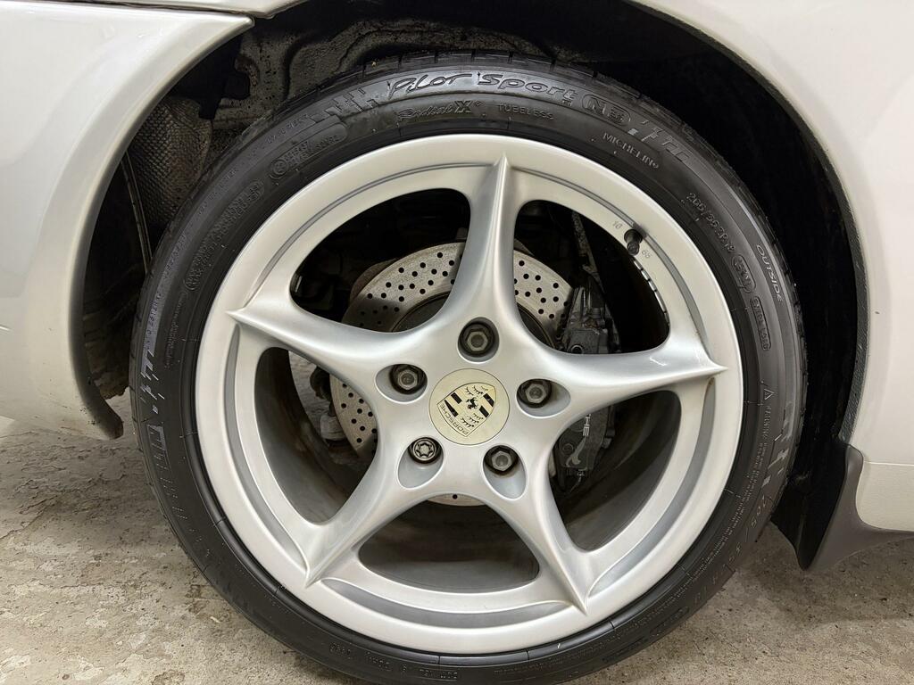 Porsche 911 Coupe 3.4 996 Carrera 4 Tiptronic S Awd 2001 Silver #16