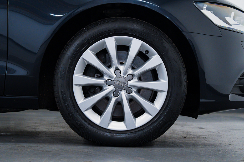 Audi A6 Avant Diesel Blue #2