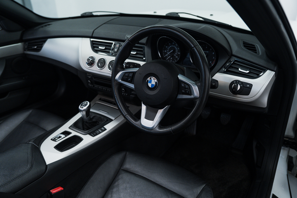 BMW Z4 2.0 28I M Sport Sdrive Euro 6 White #38
