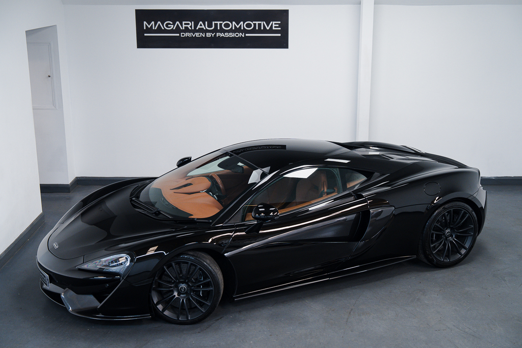 McLaren 570S Petrol T11XMR Black #5