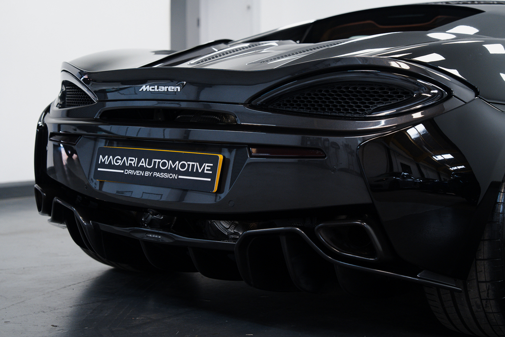 McLaren 570S  Black #12