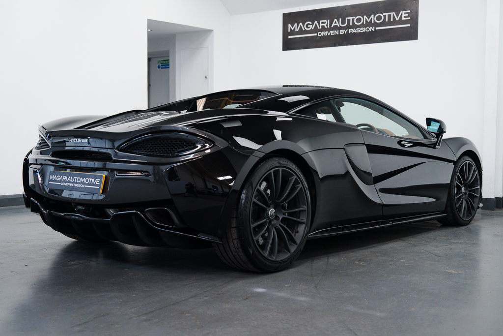 McLaren 570S  Black #13