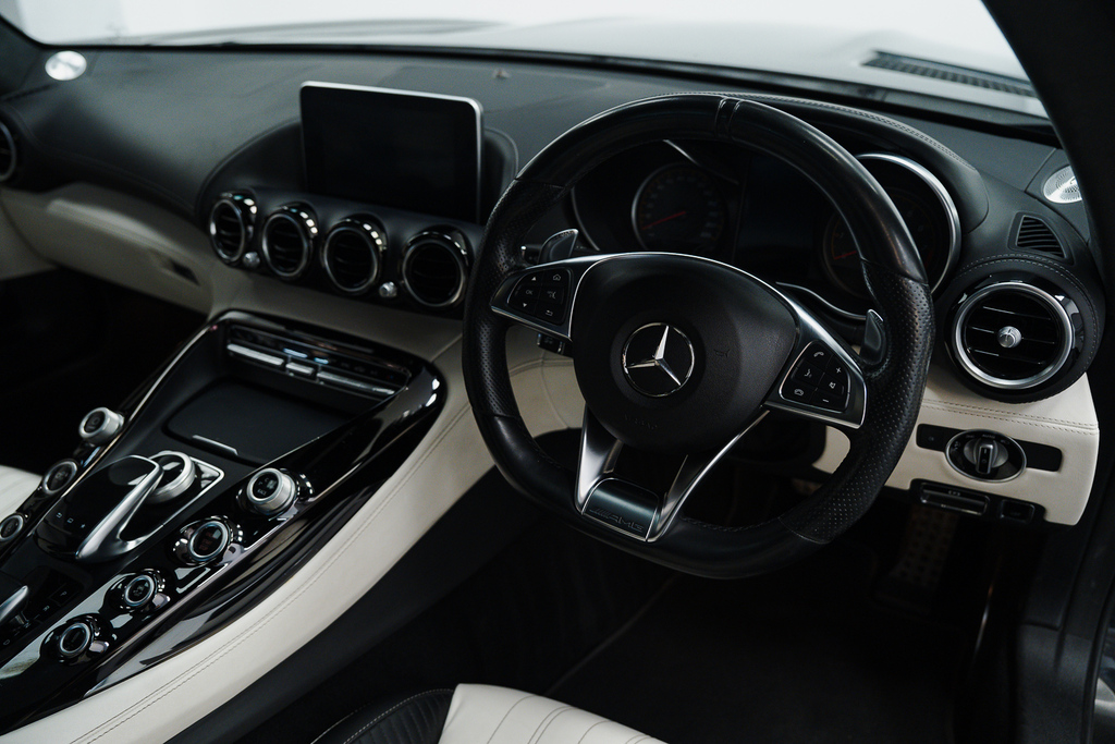 Mercedes-Benz AMG GT E220 Bluetec Night Edition Grey #39