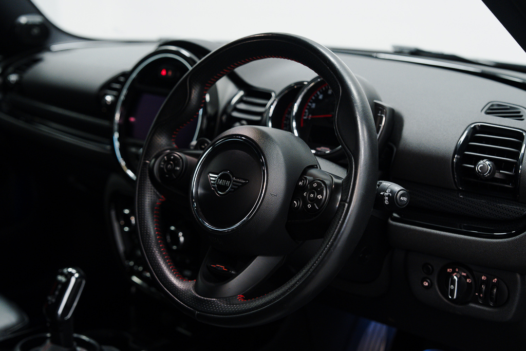 Mini Clubman Cooper Classic White #40
