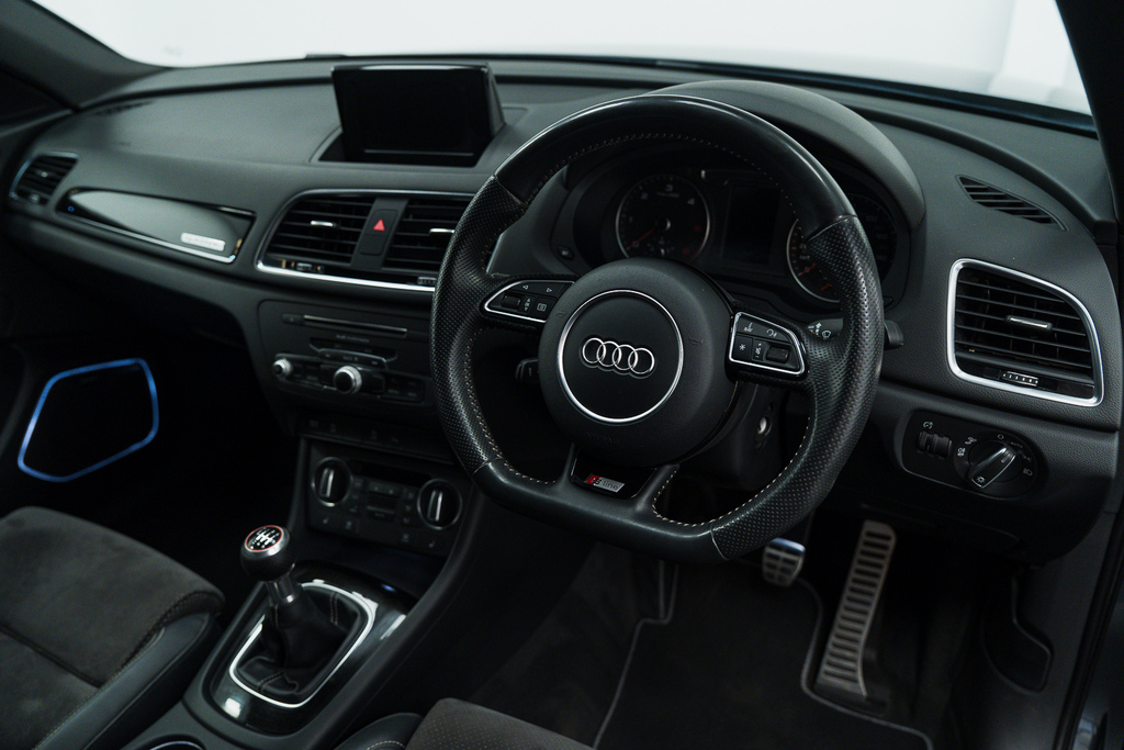 Audi Q3 1.4 Tfsi Cod S Line Edition Suv S Troni White #39