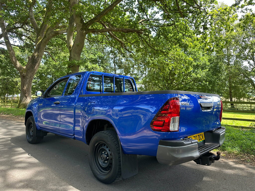 Toyota HILUX 2.4 D-4d Active Extra Pickup Extended Cab Dies Blue #6