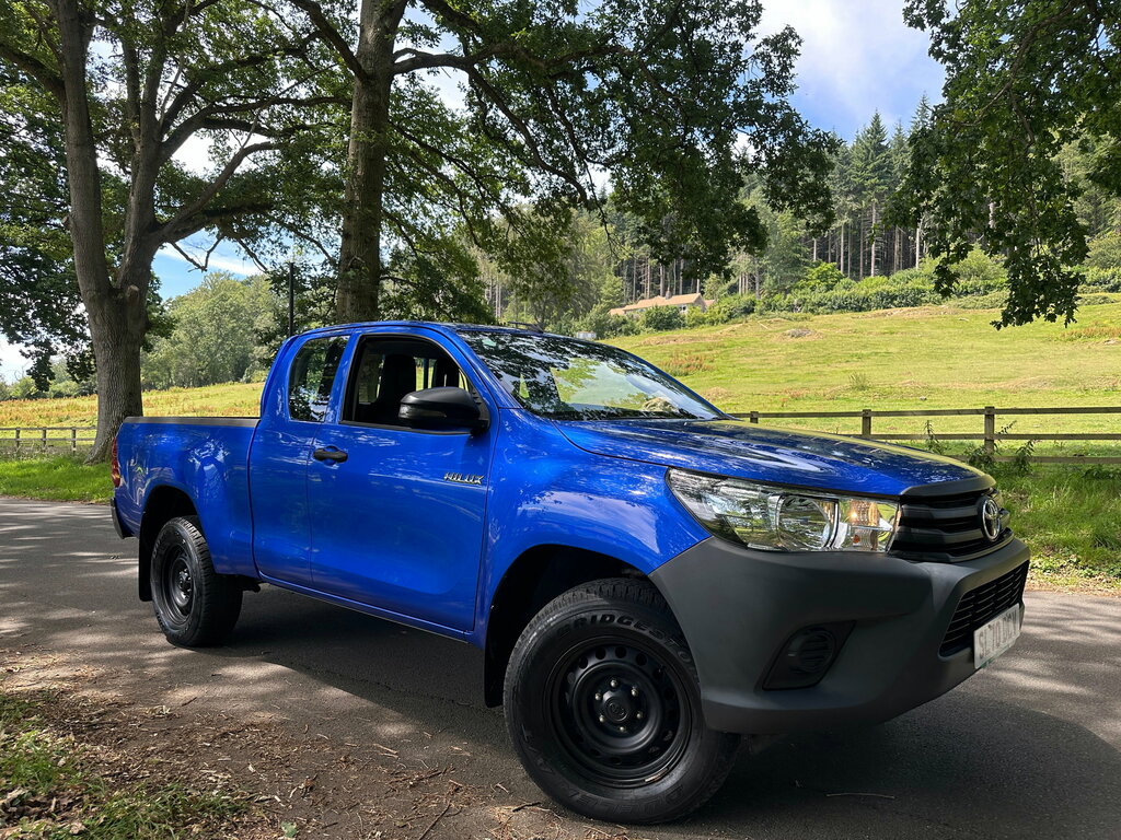 Toyota HILUX 2.4 D-4d Active Extra Pickup Extended Cab Dies Blue