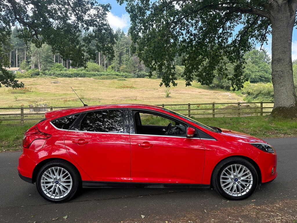 Ford Focus 1.0T Ecoboost Zetec Hatchback Eu EN13LUB Red #2