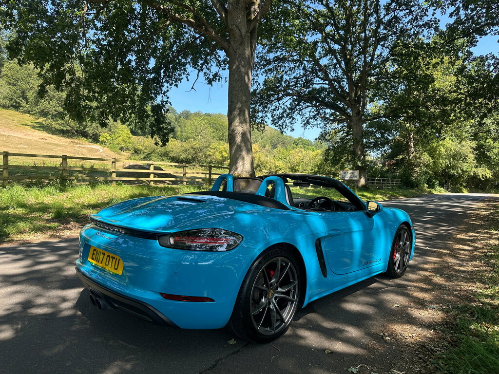 Porsche 718 Boxster 2L Null Red #24