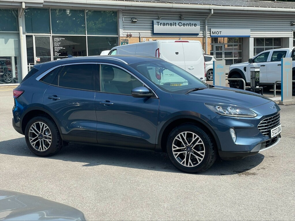 Ford Kuga 1.5 Ecoboost 150 Titanium Edition ST23DXA Blue #4