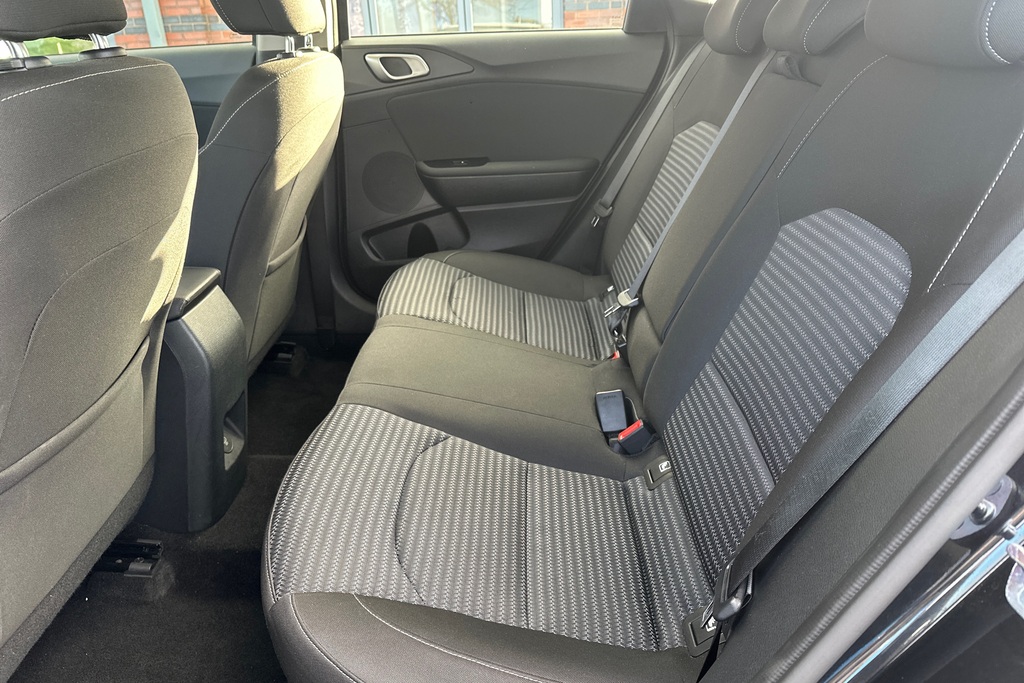 Kia Ceed 1.5 T-gdi 3 Sportswagon Dct Euro 6 Ss Silver #18