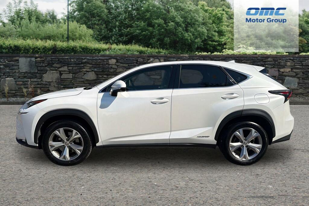 Lexus NX 300H 2.5 Premier Cvt White #5
