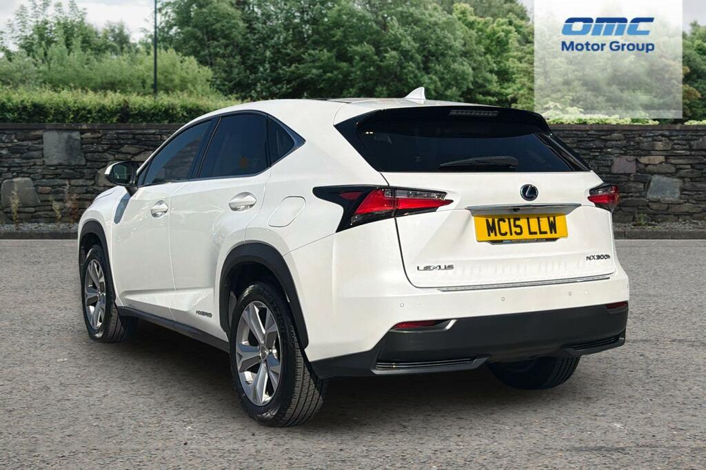 Lexus NX 300H 2.5 Premier Cvt White #3