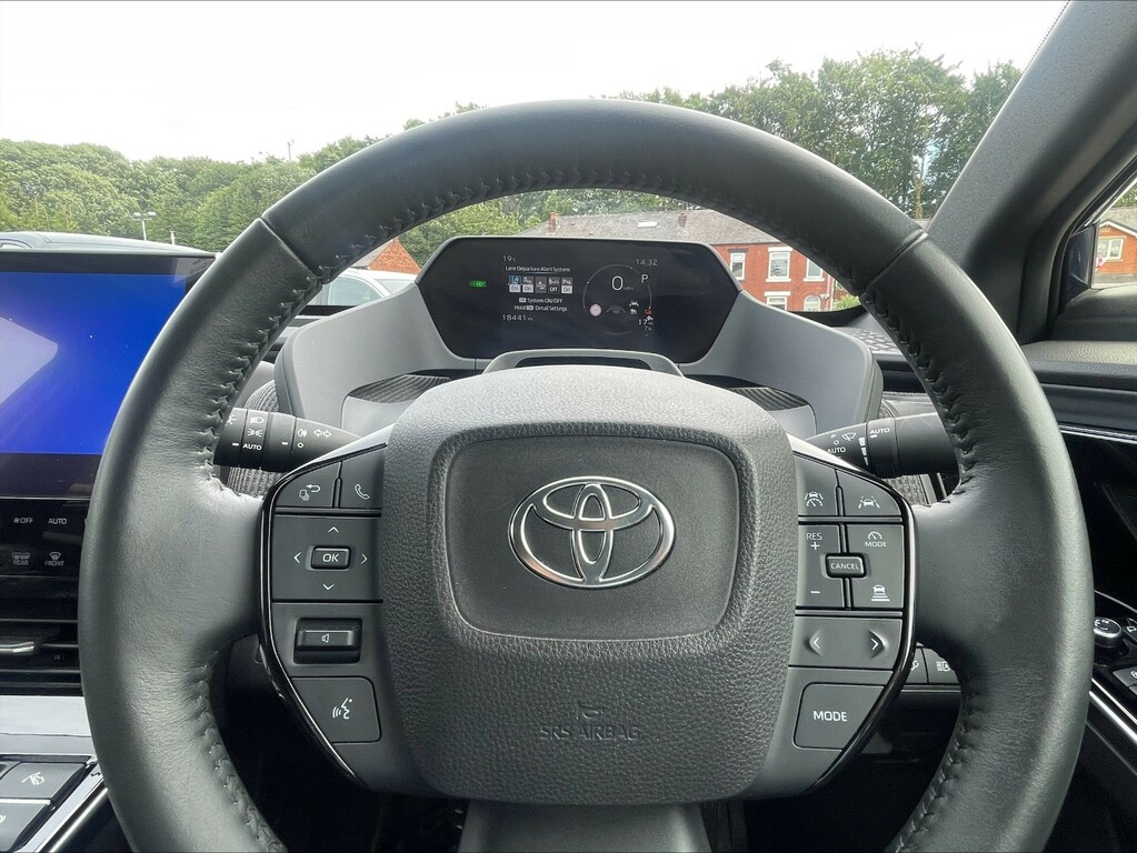 Toyota bZ4X 71.4 Kwh Pure 11Kw Obc  #16