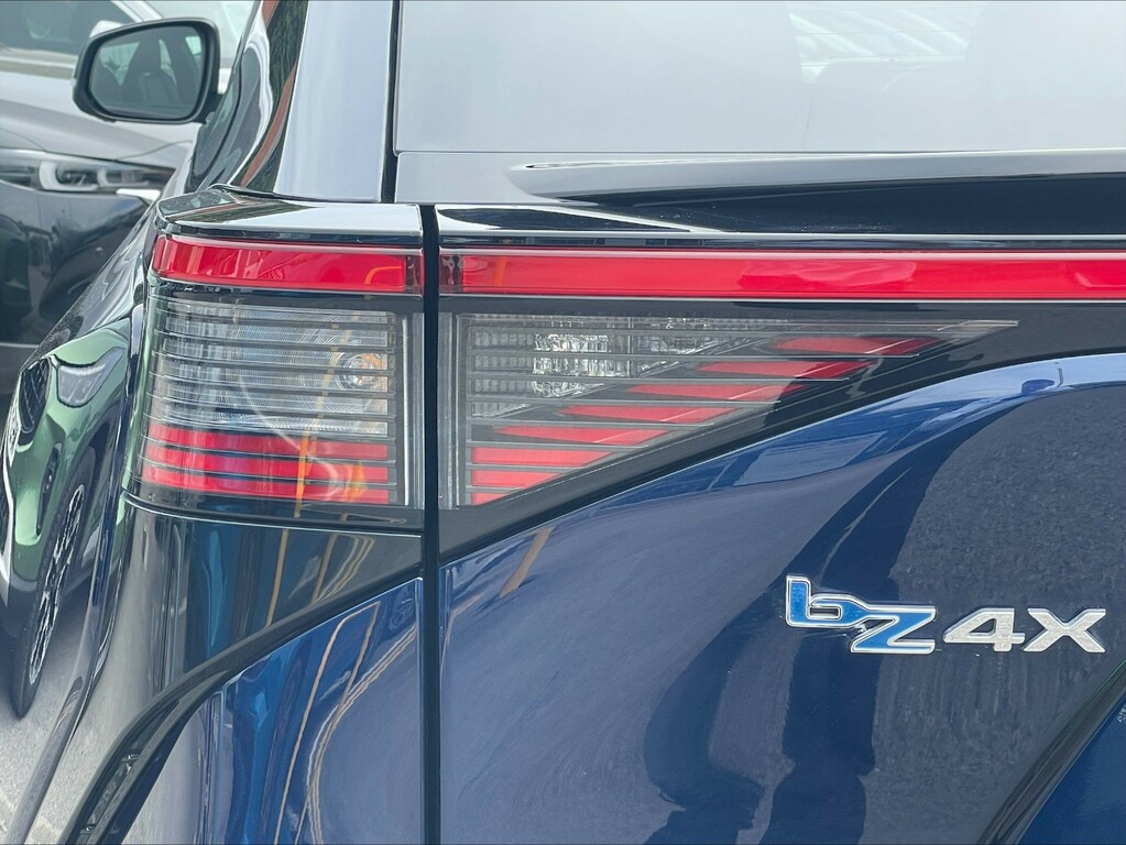 Toyota bZ4X 71.4 Kwh Pure 11Kw Obc  #12