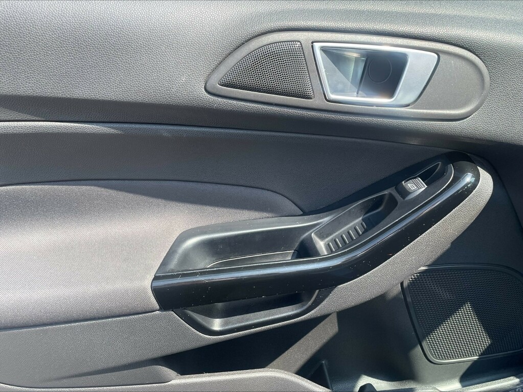 Ford Fiesta Silver #19