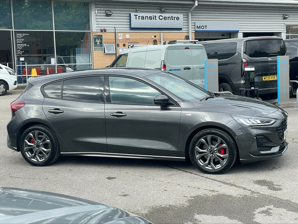 Ford Focus St-line X Edition 1.0 Mhev 155Ps Red #4