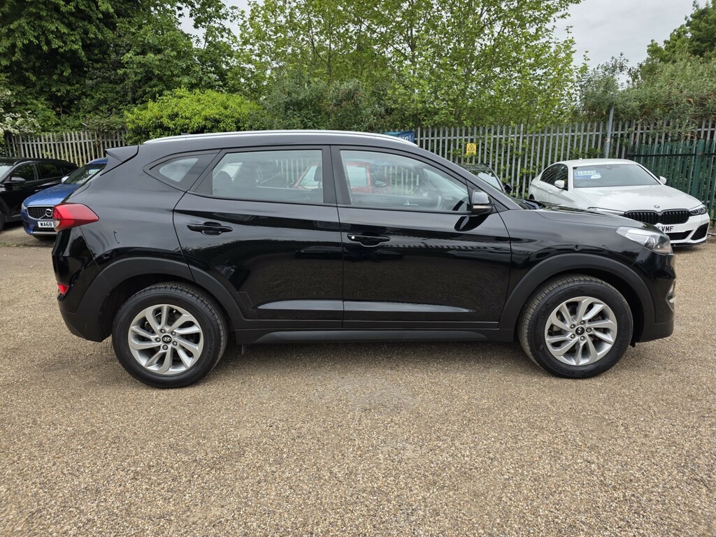 Hyundai Tucson Crdi Se Blue Drive EO66FSV Black #6