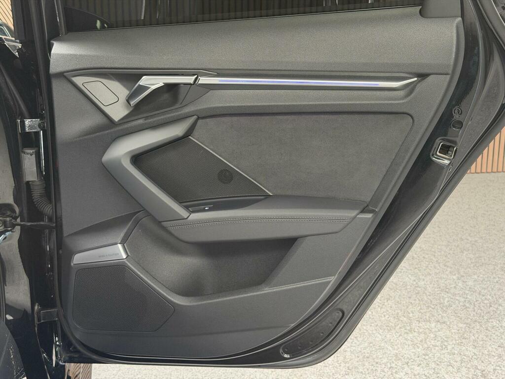 Audi RS3 Rs 3 Saloon Carbon Black 400 Ps S Tronic Blue #27