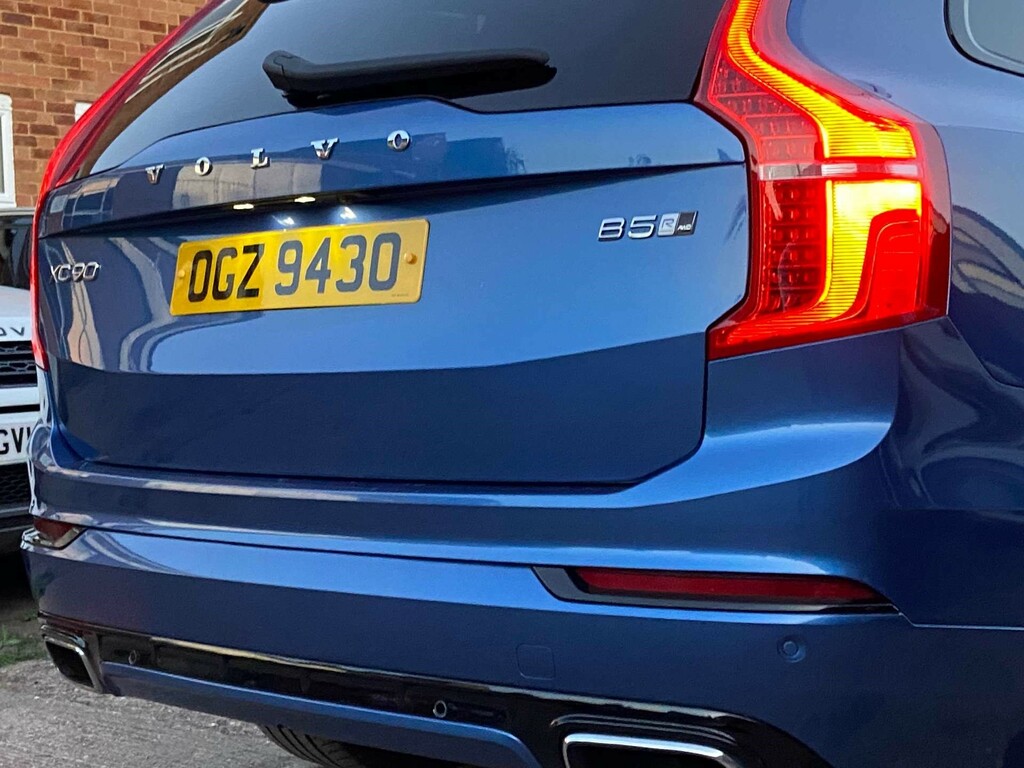 Volvo XC90 2.0 B5d 235 Momentum Pro Awd Geartronic Grey #34