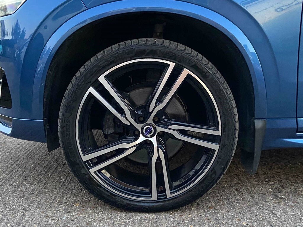 Volvo XC90 2.0 B5d 235 Momentum Pro Awd Geartronic Grey #38