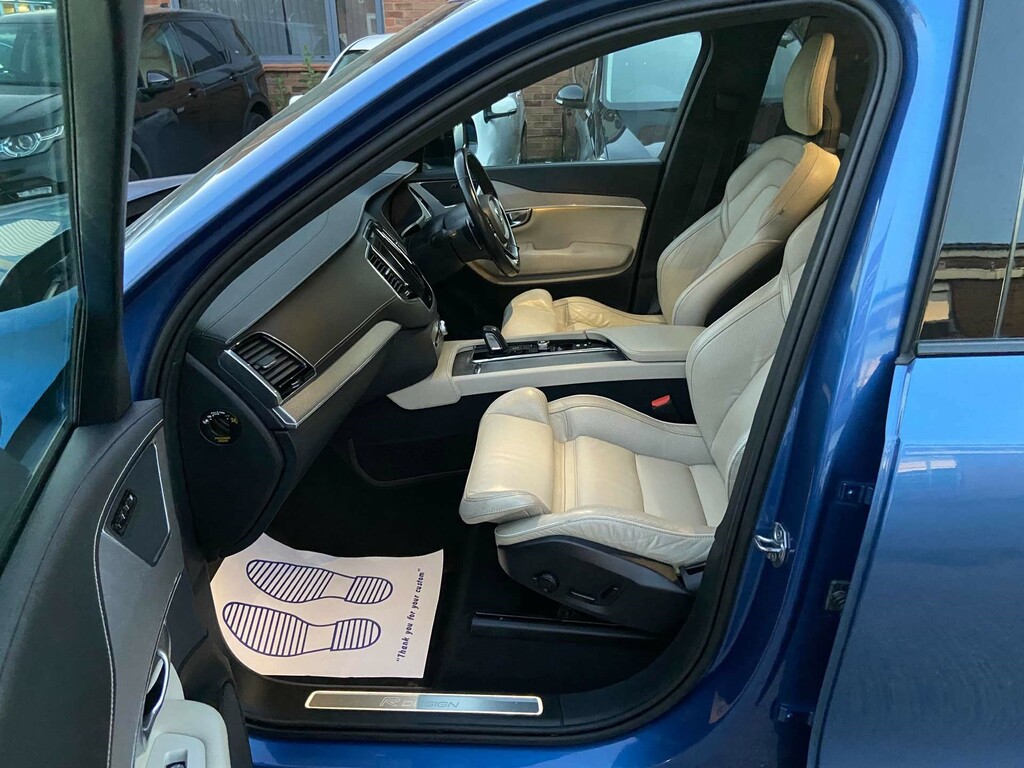 Volvo XC90 2.0 B5d 235 Momentum Pro Awd Geartronic Grey #14