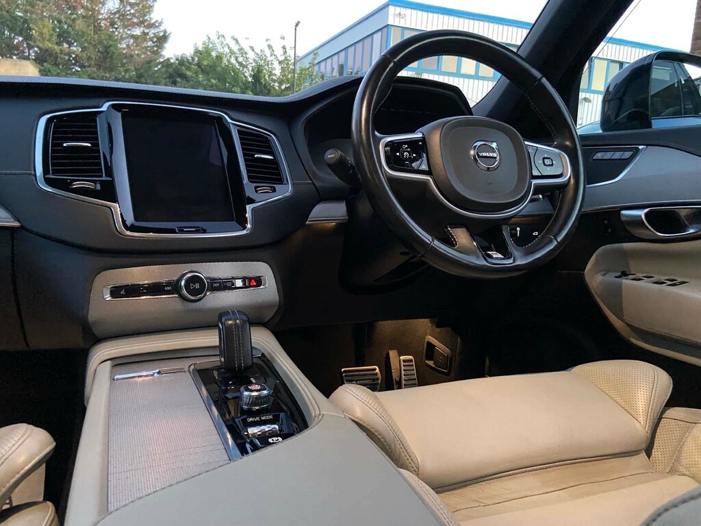 Volvo XC90 2.0 B5d 235 Momentum Pro Awd Geartronic Grey #48