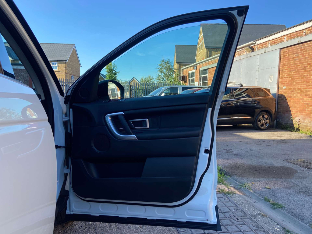 Land Rover Discovery Sport  Grey #40