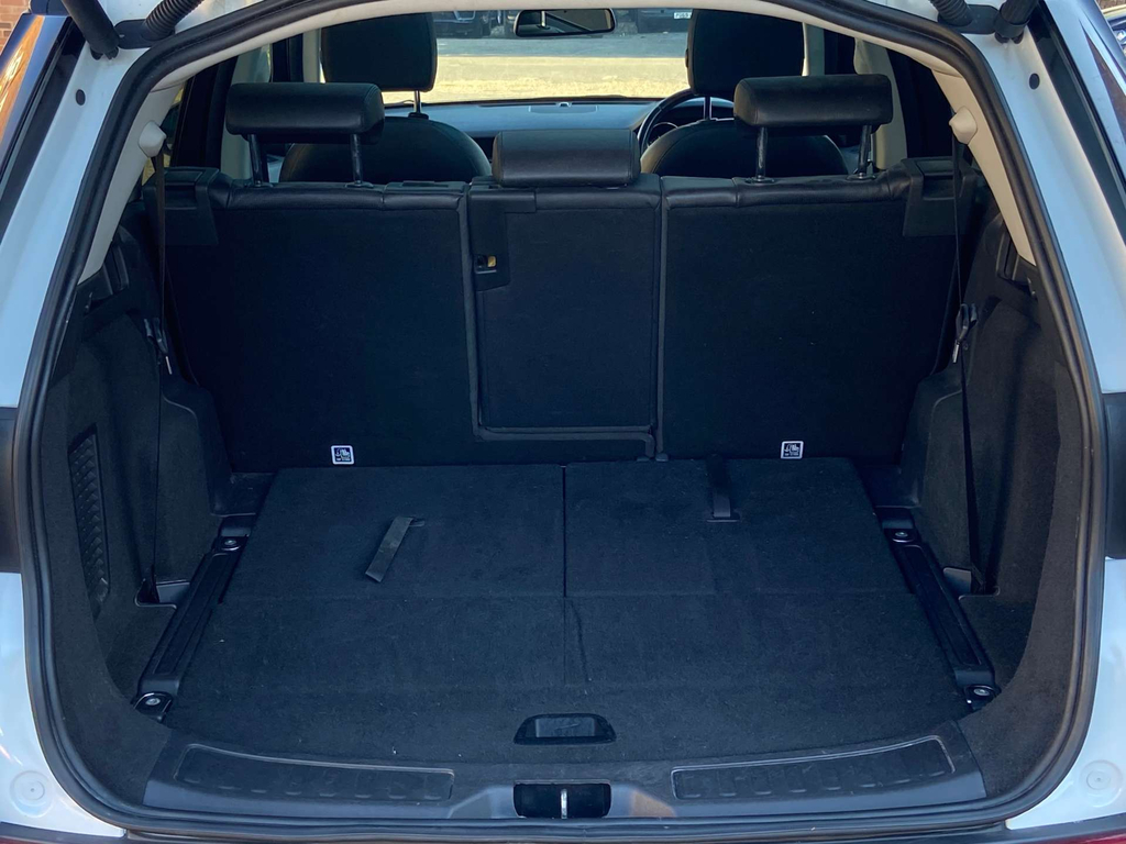 Land Rover Discovery Sport  Grey #13